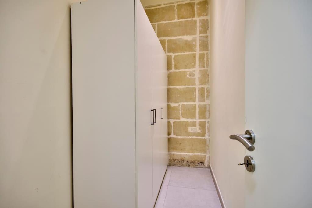 Vallettastay - Lucky Star Two Bedroom 203 Apartment Valletta