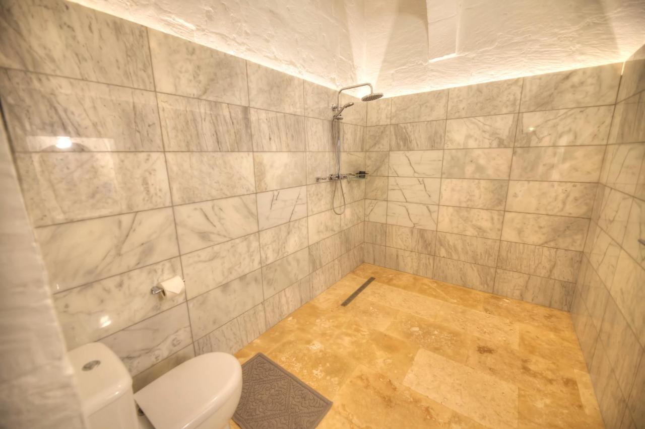 Impressive & Stylish Palazzino In Ddem1-3 Apartment Valletta