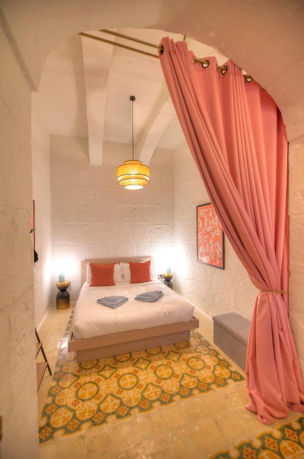 Impressive & Stylish Palazzino In Ddem1-3 * Valletta