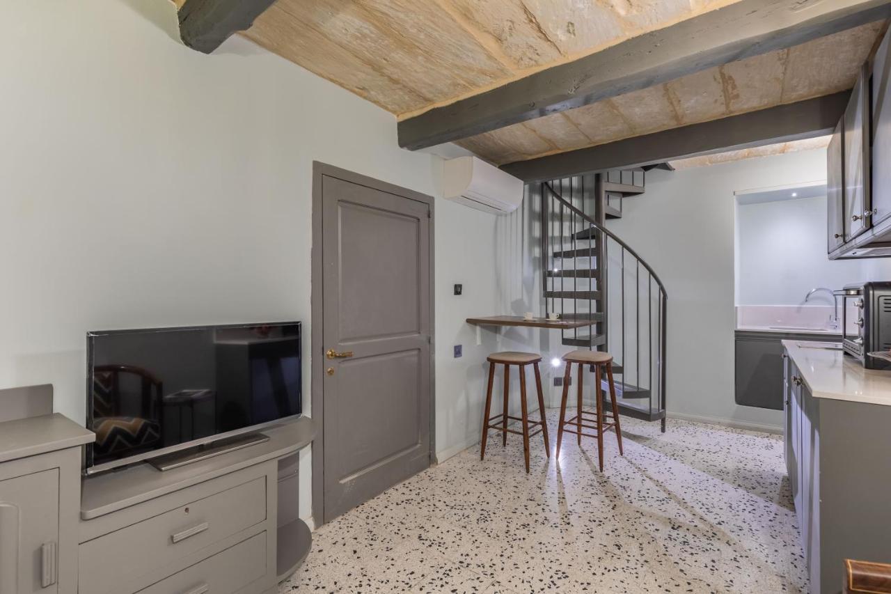 Apartment House Of W Valletta