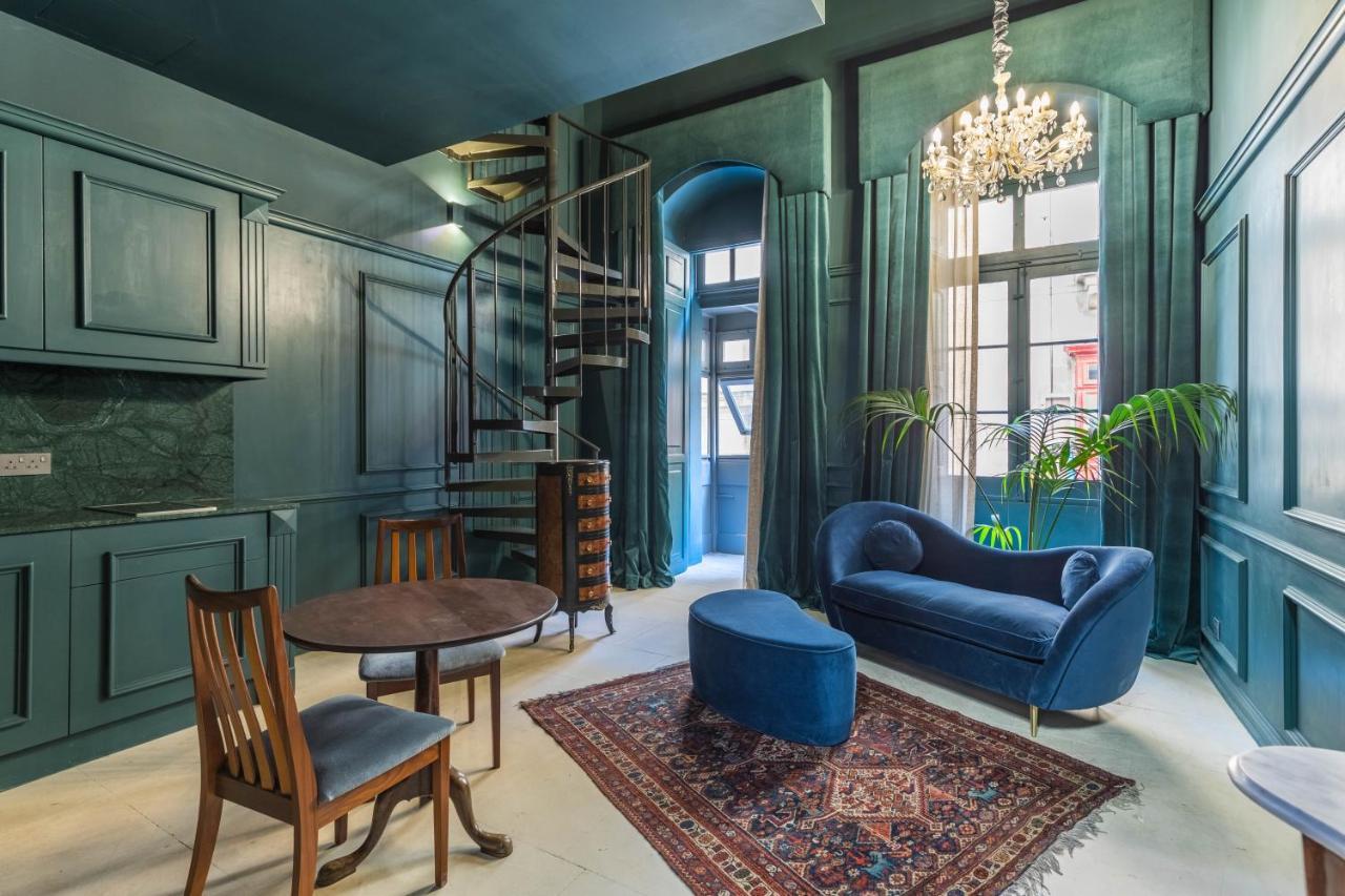 Apartment House Of W Valletta