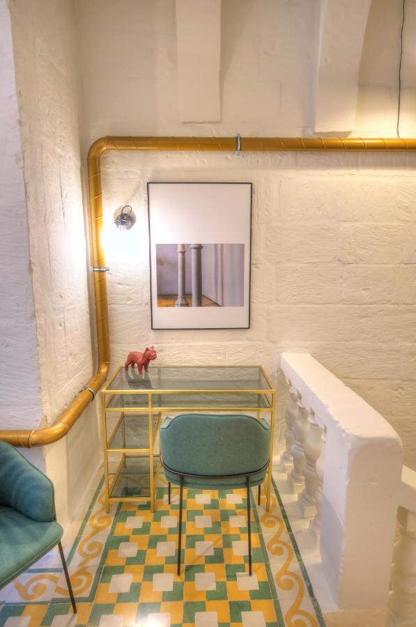 Impressive & Stylish Palazzino In Ddem1-3 * Valletta