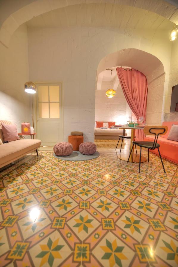Impressive & Stylish Palazzino In Ddem1-3 * Valletta