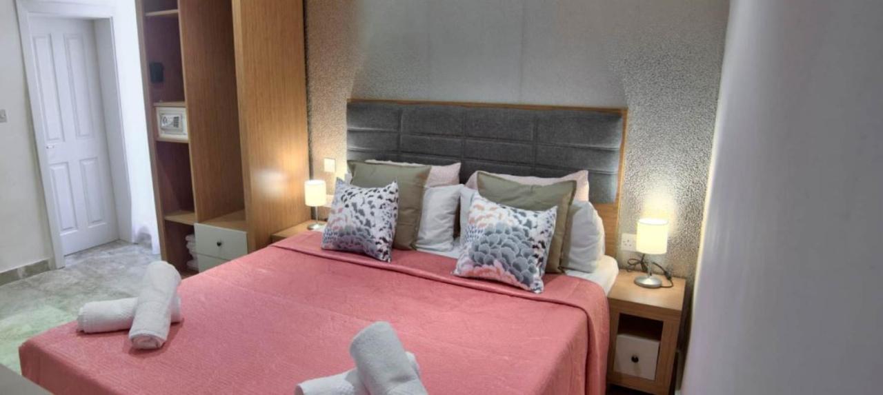 Apartment Ursula Apartments Self Catering Studios And 1-Br In Central Valletta By Tritoni Hotels