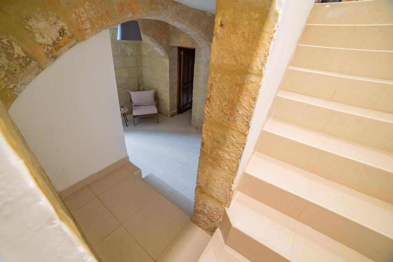 Carmelita Maisonette Apartment