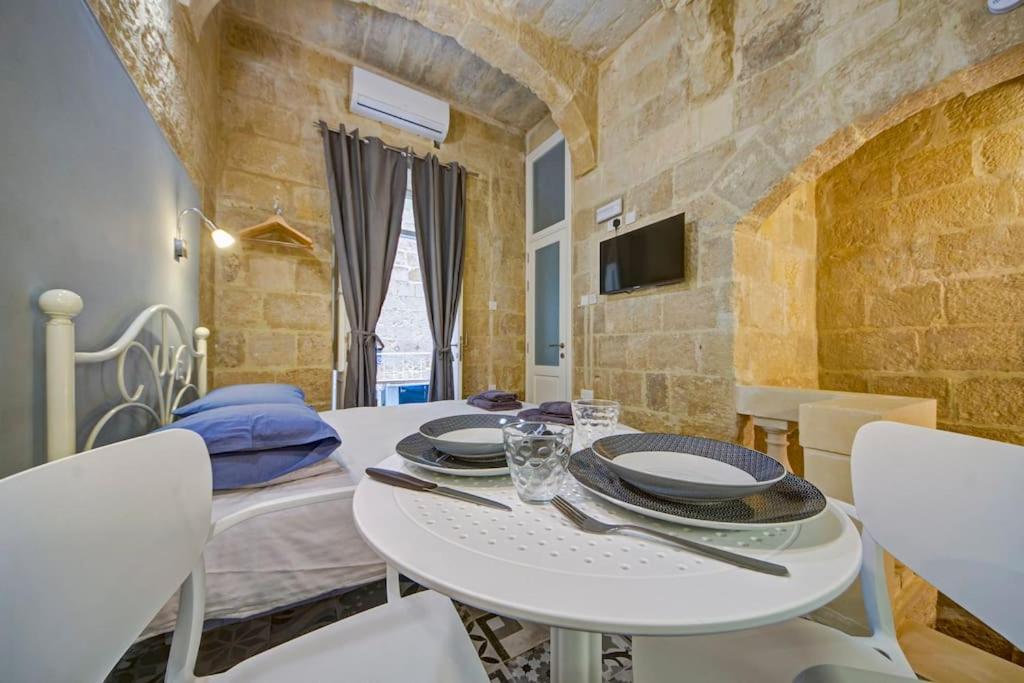 31 Sally Port Apartment Valletta