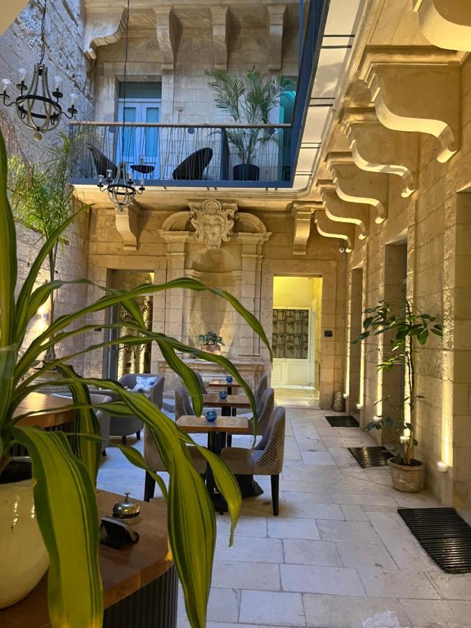 66 Saint Paul's & Valletta