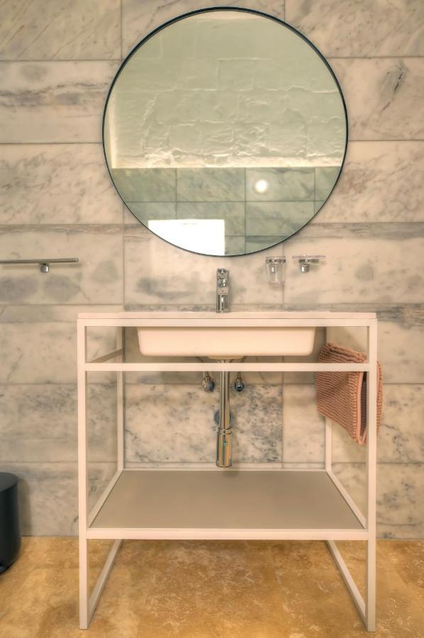 Modern & Luxurious Palazzino In Ddem1-2