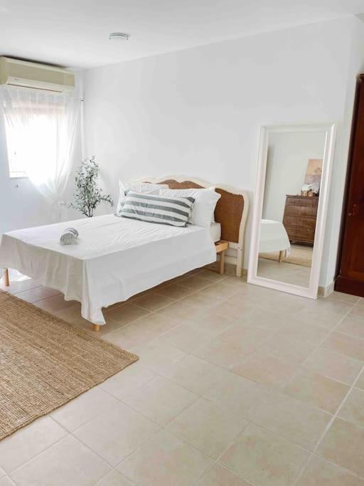 Apartment Penthouse With Roof Terrace And Sea Views *