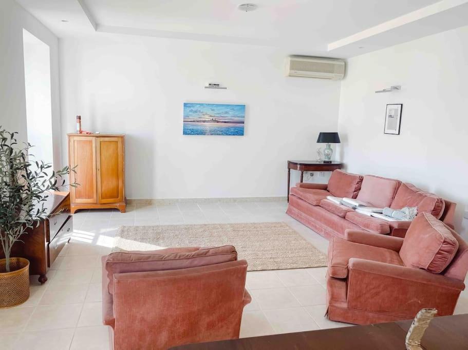 Penthouse With Roof Terrace And Sea Views Apartment Valletta