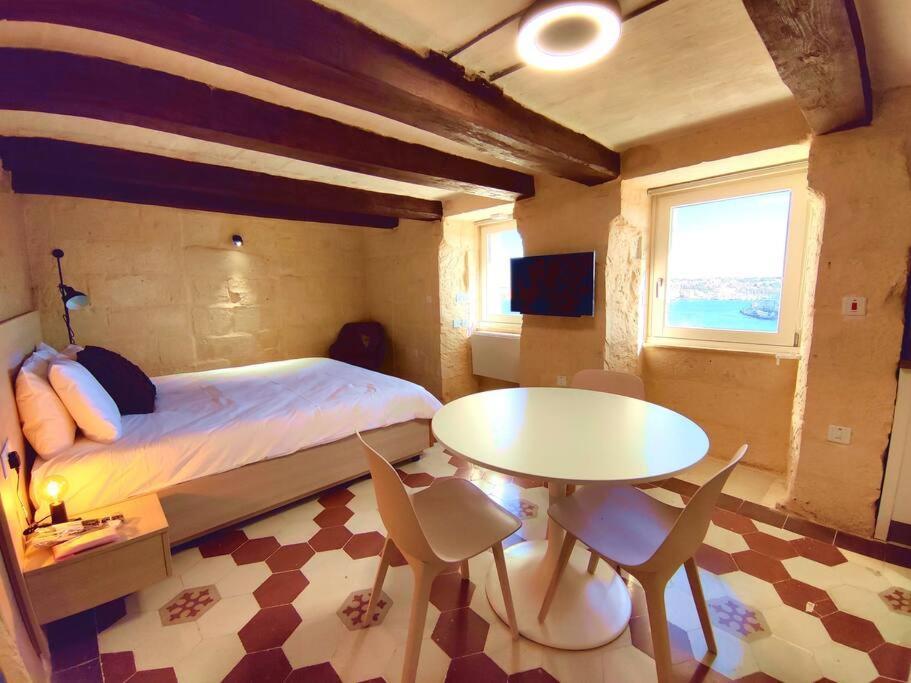 Coast 52 Savynomad Harbour Residences Wow Views * Valletta