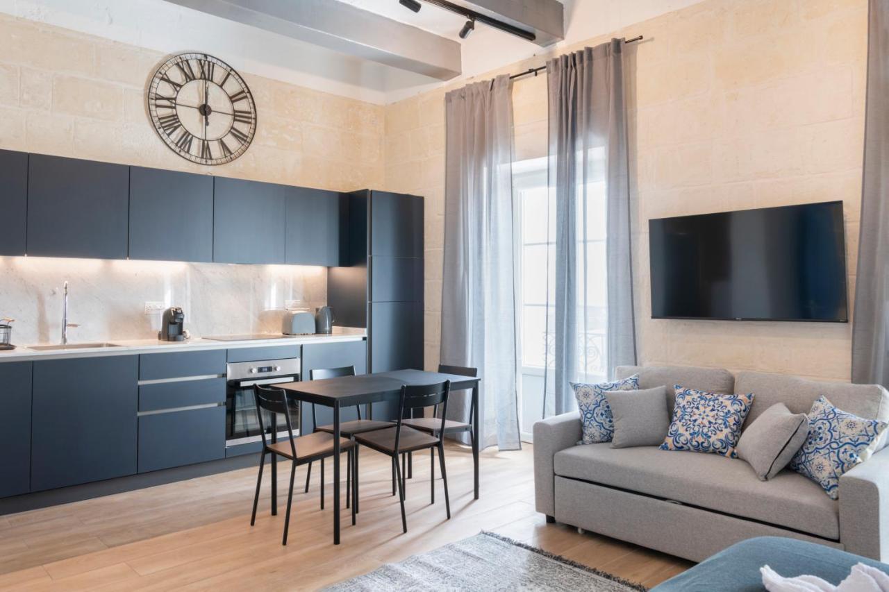 Collection - Felix Apartment