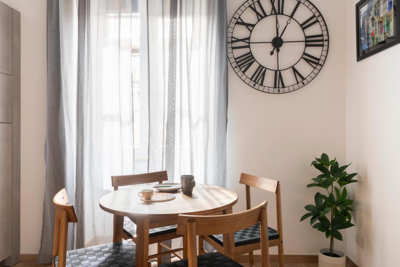 Collection - Felix Apartment Valletta