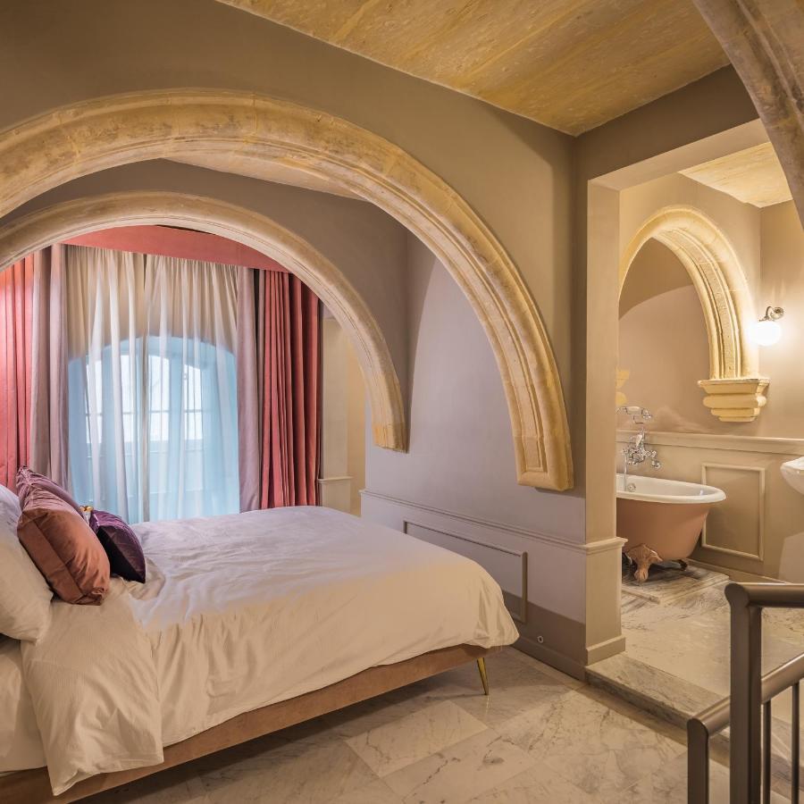 House Of W Valletta