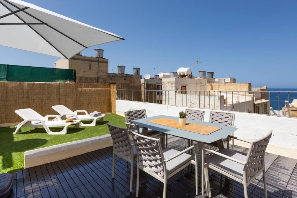 Archbishop Loft With Terrace. Apartment