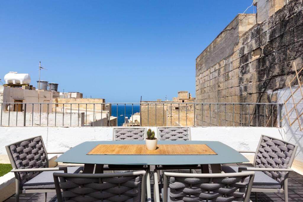 Apartment Archbishop Loft With Terrace.