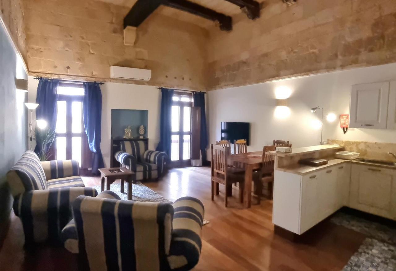 Vallettacharme - 2 Bedrooms Flat In The Heart Of The *