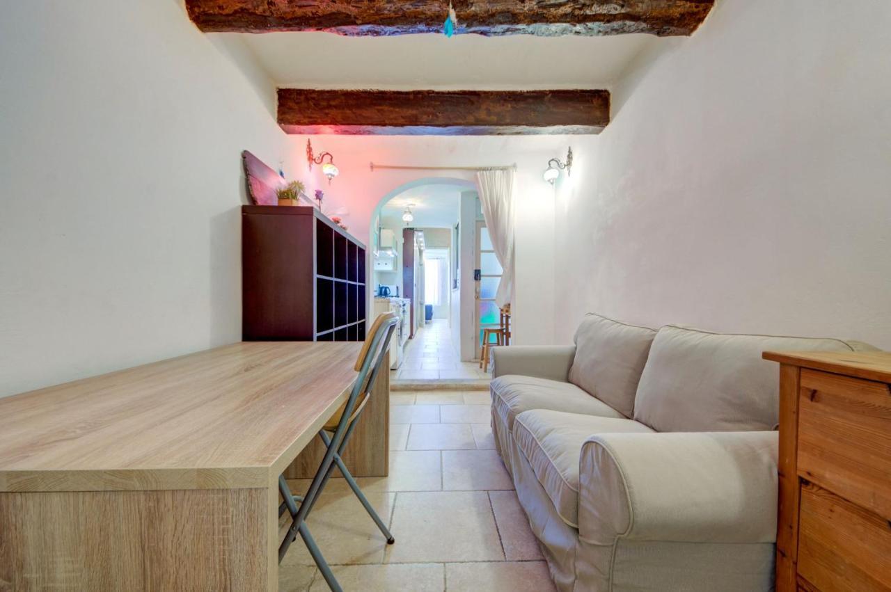 Apartment Vallettastay Standard In Valletta