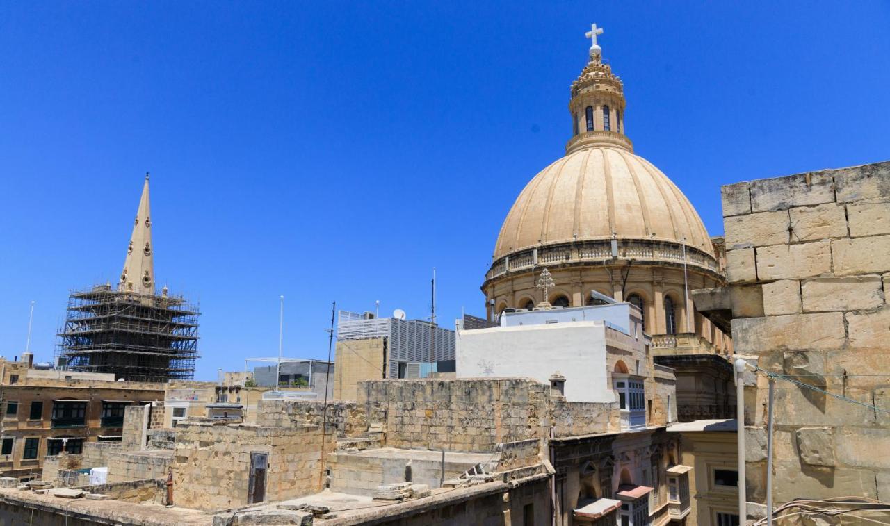 Stylish Valletta 2 Bedroom City Centre Apartment With Terrace And Views