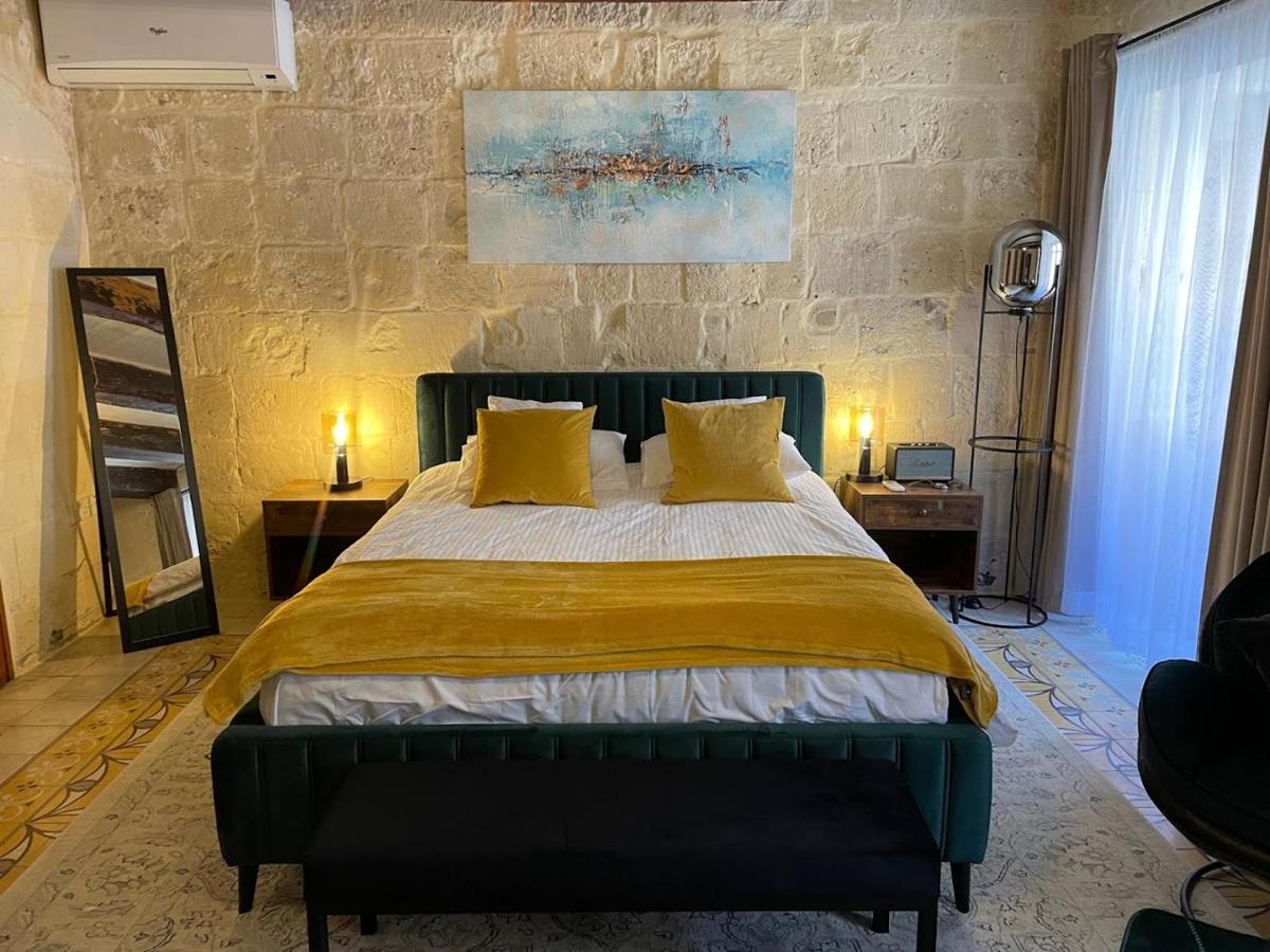 Babel Bed & Breakfast *