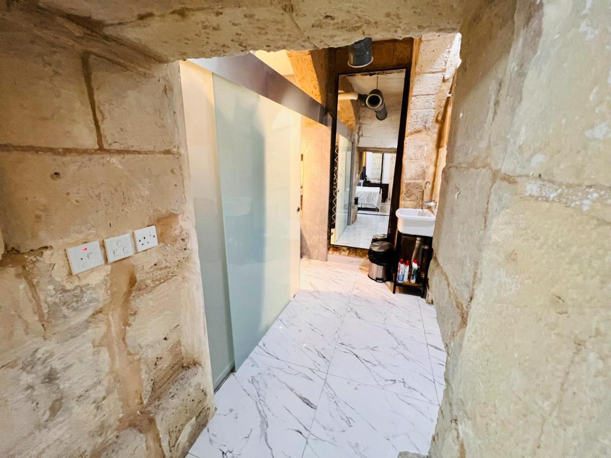 Stylish House Of Character Apartment Valletta