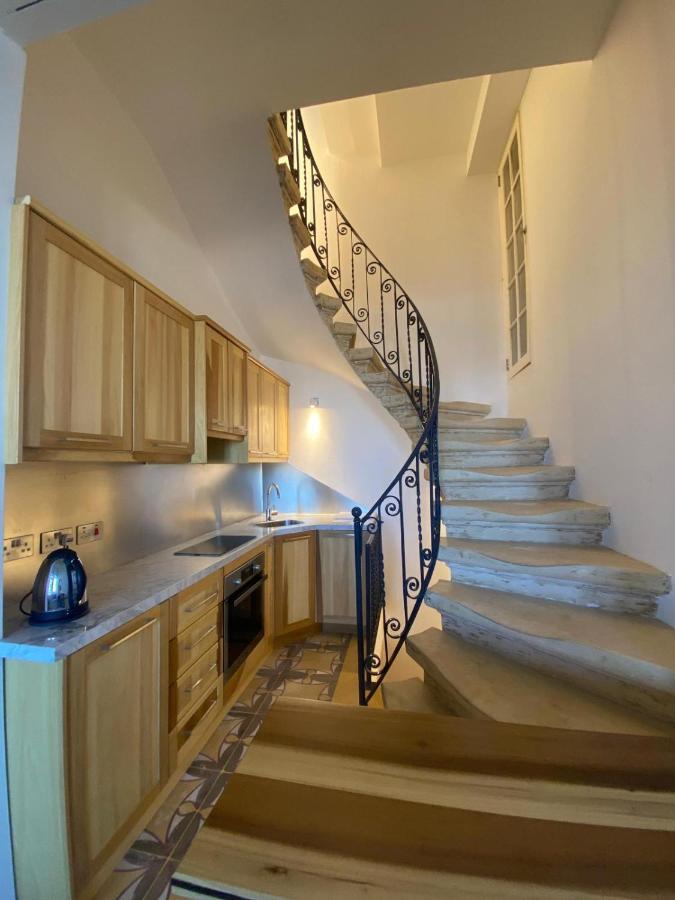 Seaview Townhouse *