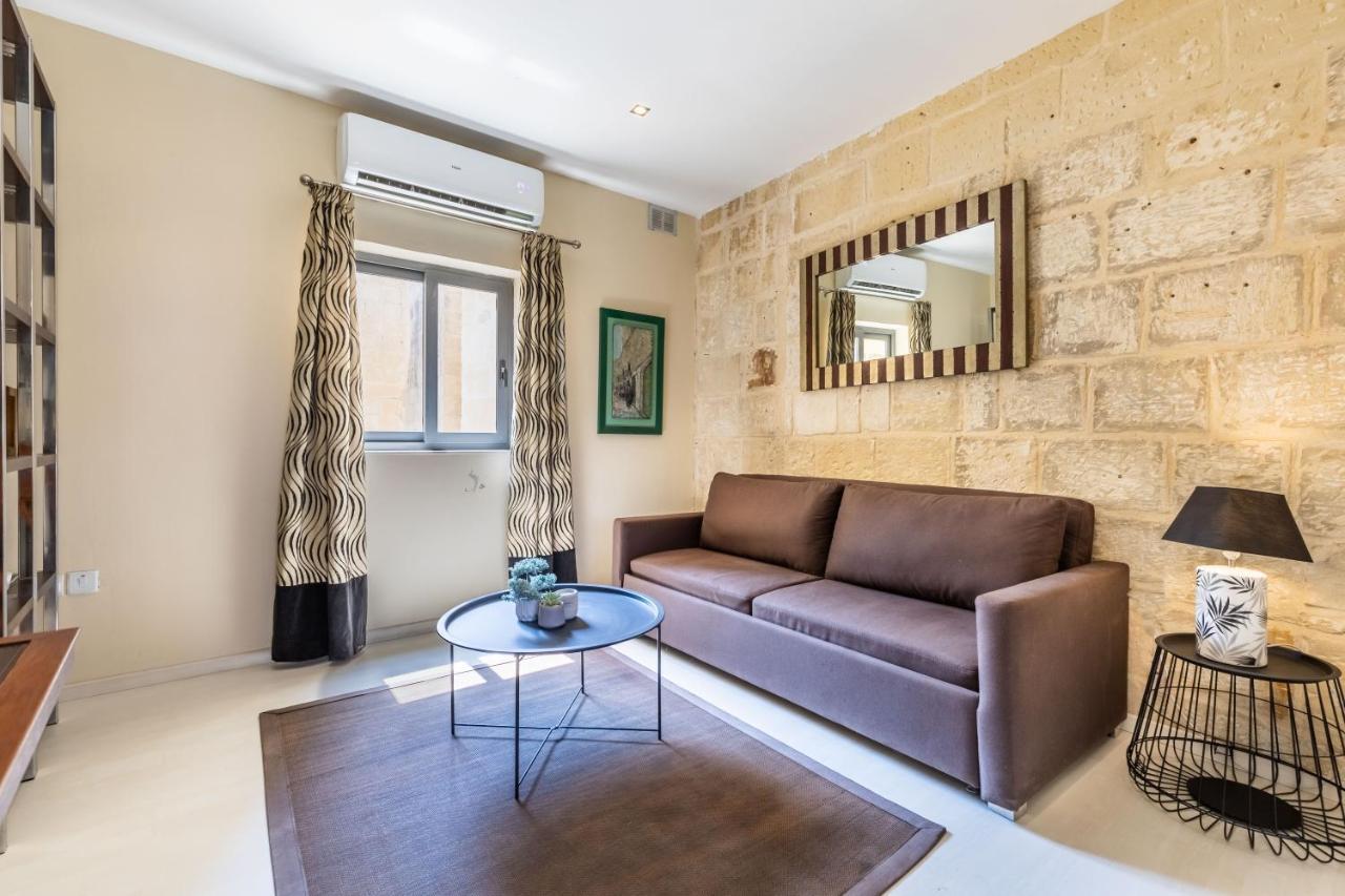 Bastions Seafront house *