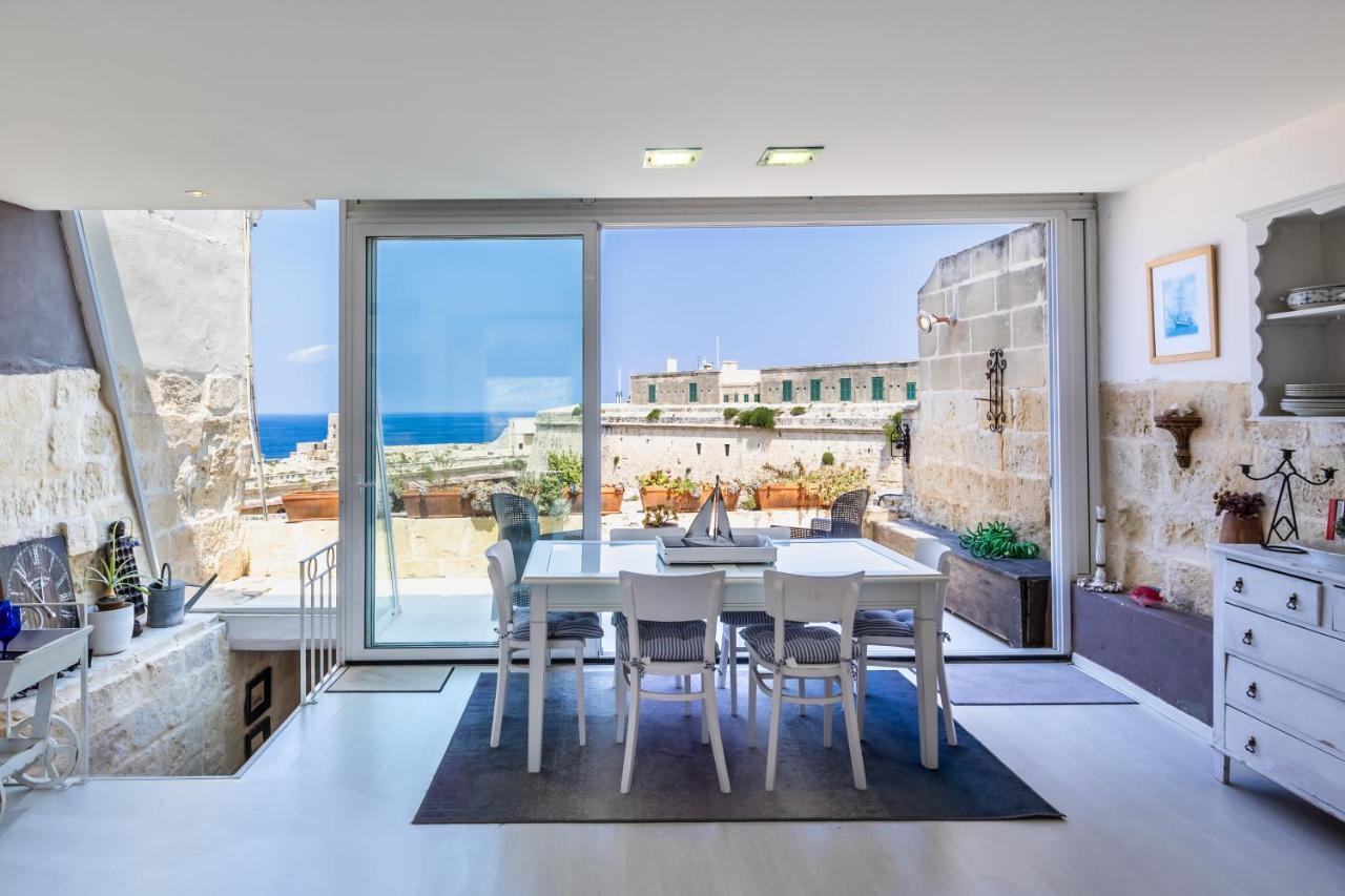 Bastions Seafront house Ferienhaus