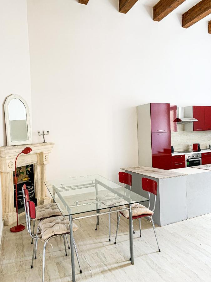 L'artist Casa Micallef Hostel Valletta