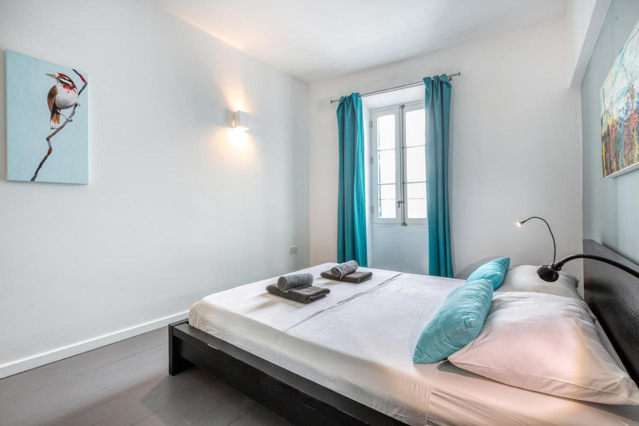 Apartment 49/3 Seafront Duplex Penthouse In Valletta