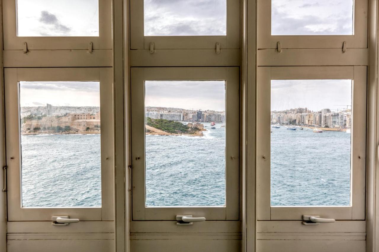 Apartment 49/3 Seafront Duplex Penthouse In Valletta
