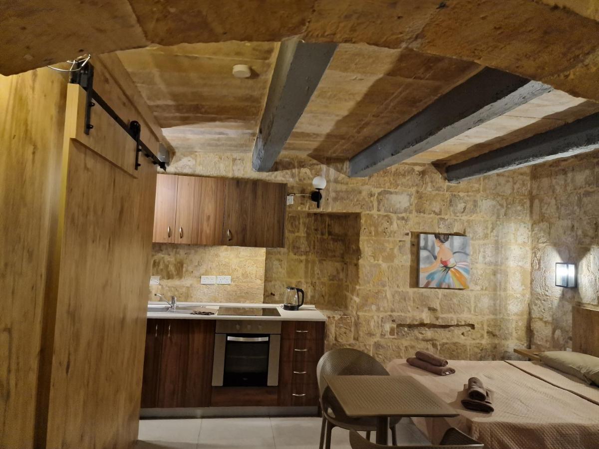 Renovated 16th Century House In Ferienhaus Valletta