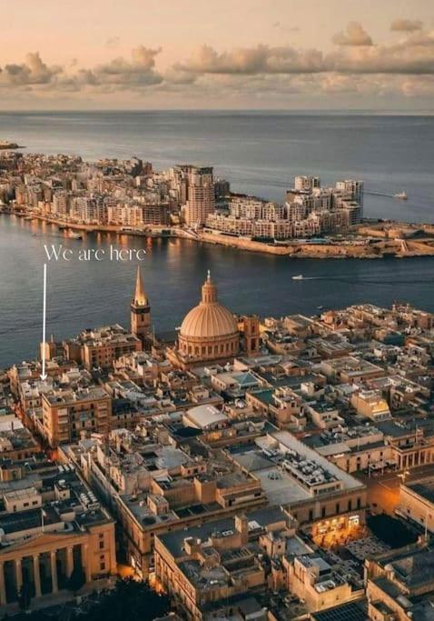 Penthouse With Roof Terrace And Sea Views * Valletta