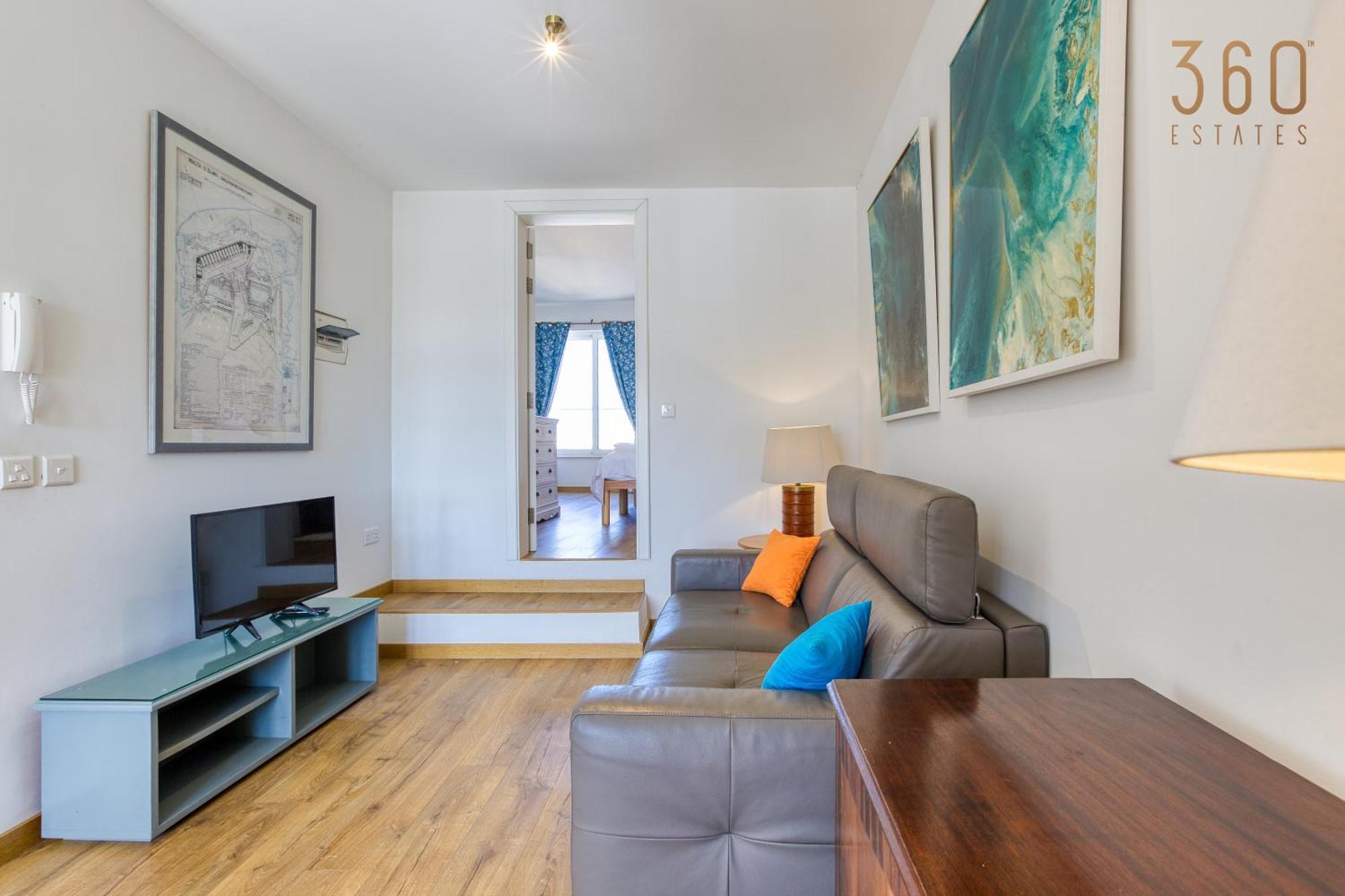 Charming With Sea Views & Maltese Balcony By 360 Estates Apartment Valletta