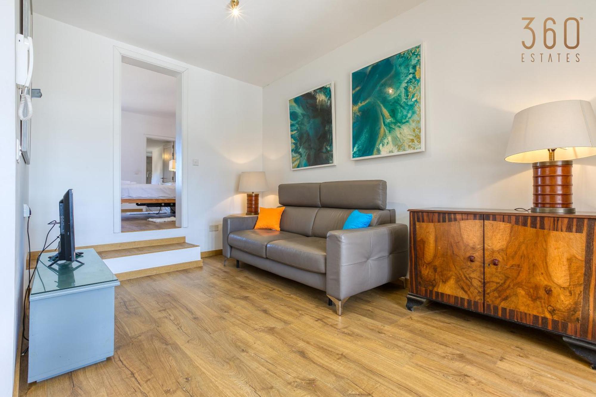 Apartment Charming With Sea Views & Maltese Balcony By 360 Estates *