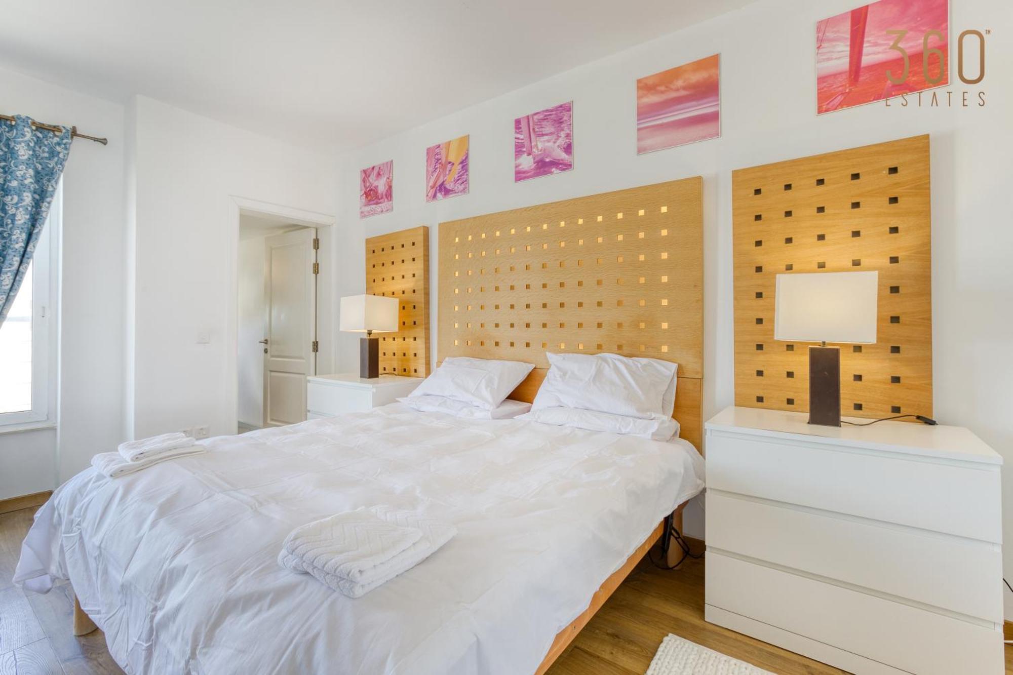 Apartment Charming With Sea Views & Maltese Balcony By 360 Estates