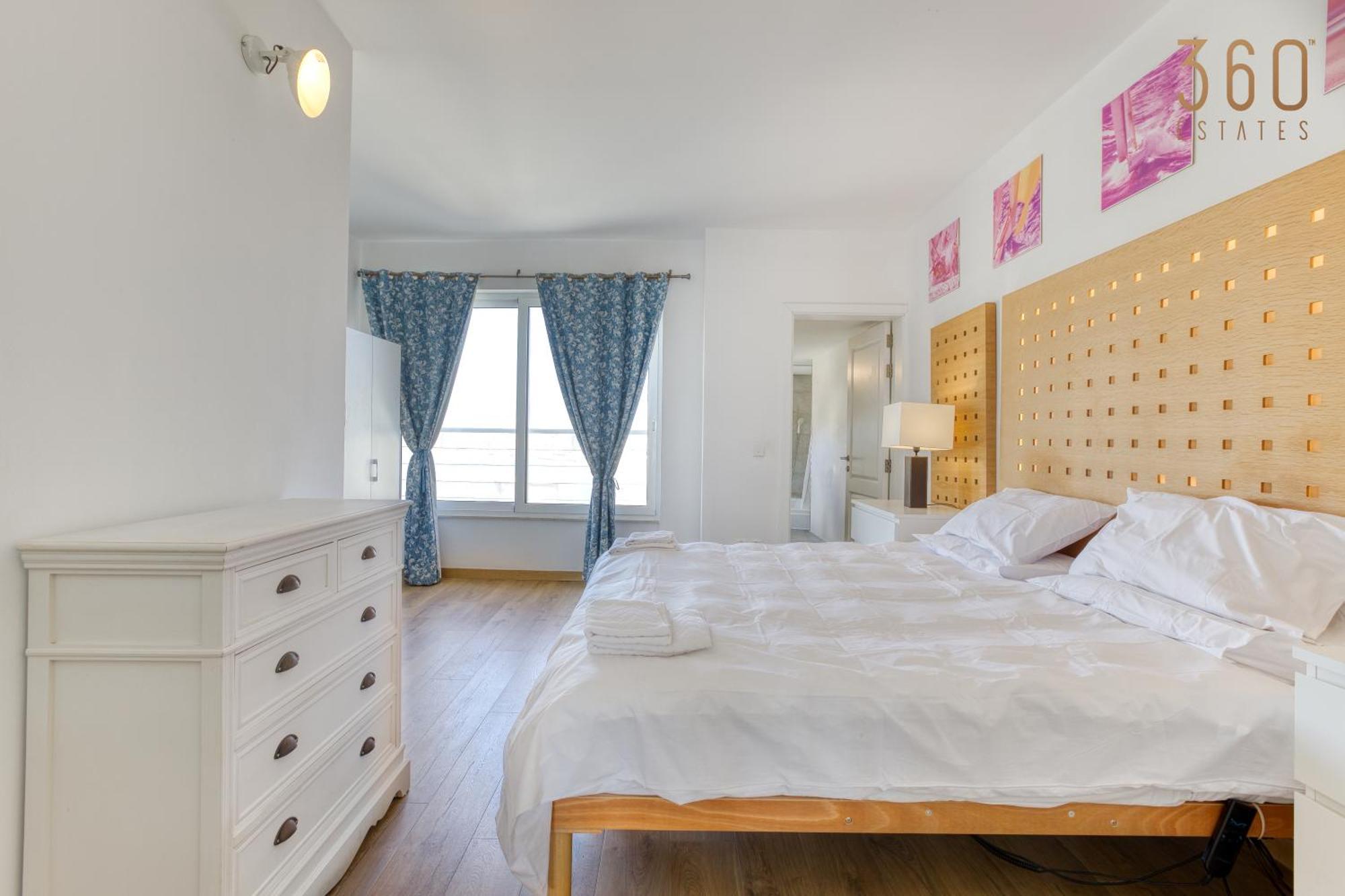 Charming With Sea Views & Maltese Balcony By 360 Estates Apartment Valletta
