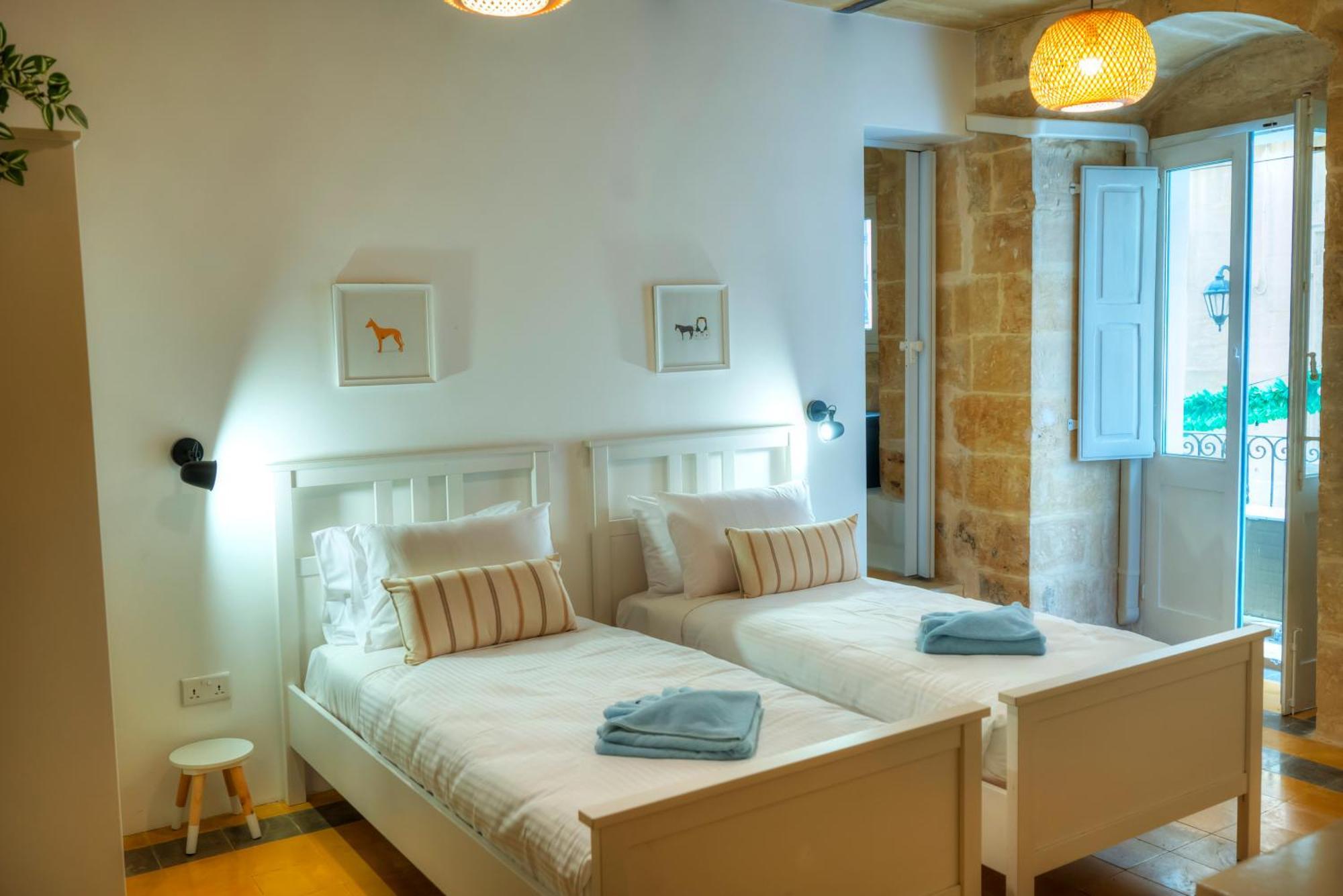 Charming 2bedroom Townhouse Center Kbut1-1 Apartment Valletta