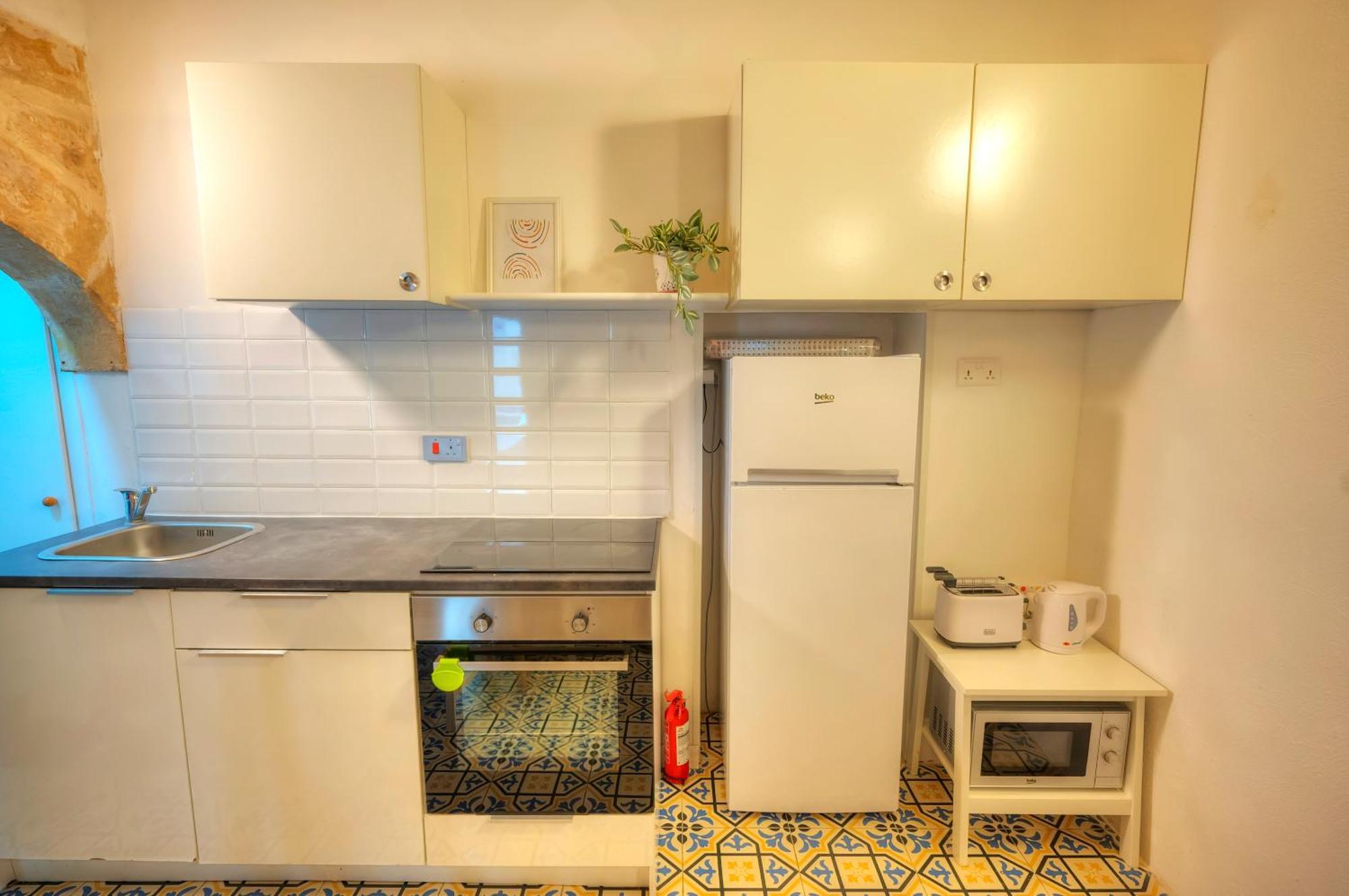 Apartment Charming 2bedroom Townhouse Center Kbut1-1 Valletta