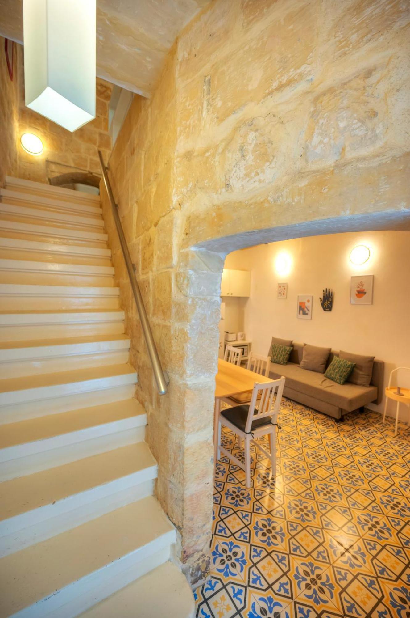 Apartment Charming 2bedroom Townhouse Center Kbut1-1 *