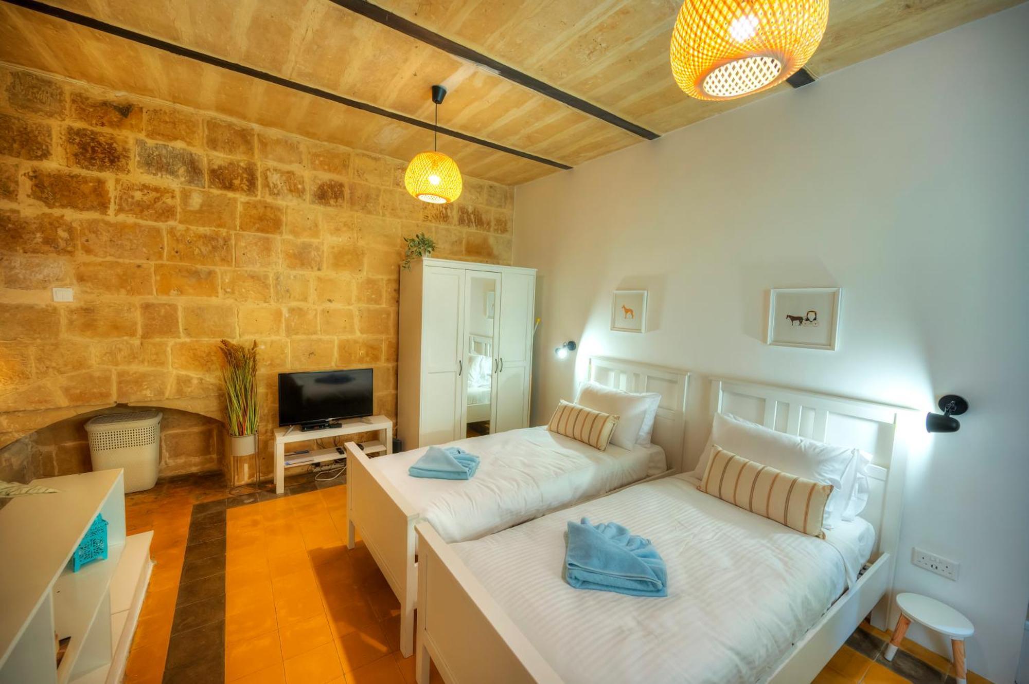 Apartment Charming 2bedroom Townhouse Center Kbut1-1 Valletta