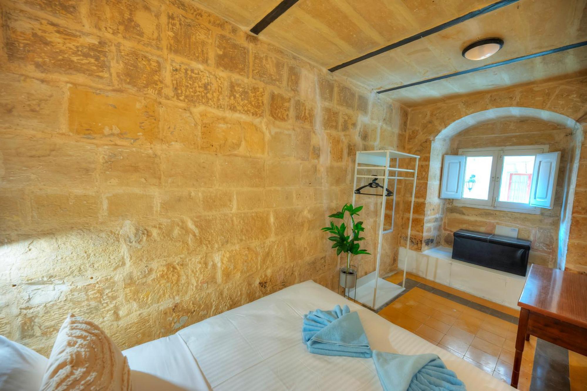 Apartment Charming 2bedroom Townhouse Center Kbut1-1 *