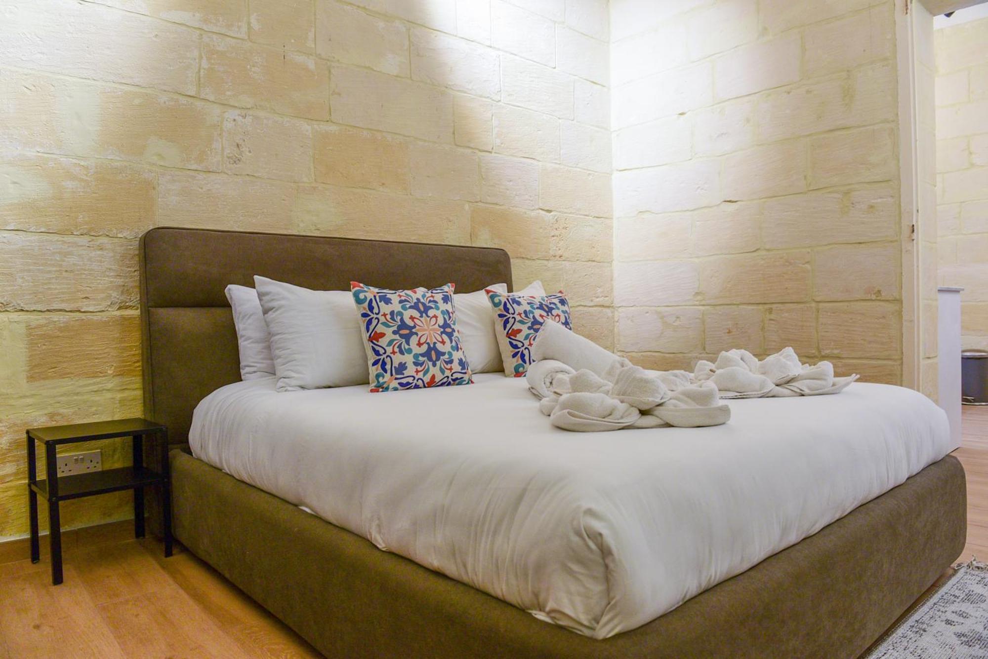 Collection - Felix Apartment Valletta