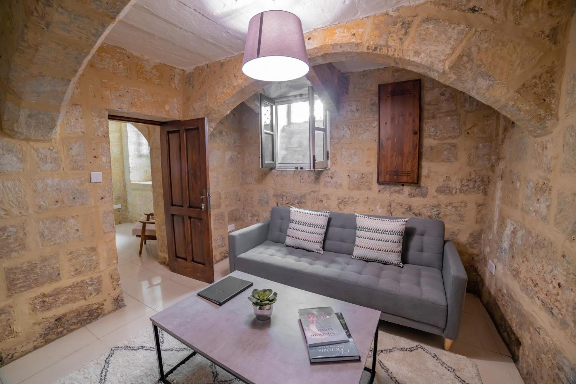 Carmelita Maisonette Apartment