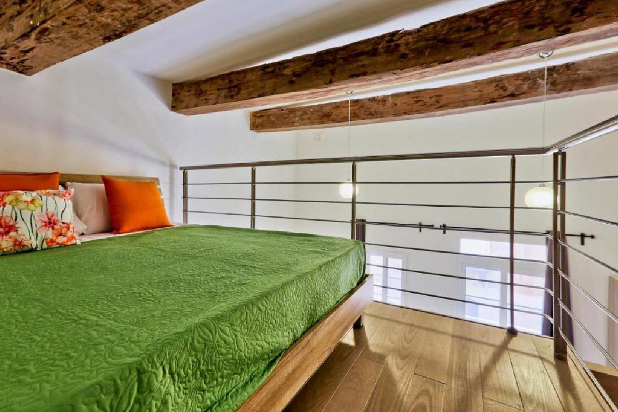 Exquisite 3-bedroom Duplex Penthouse With Jacuzzi In Centre Valletta