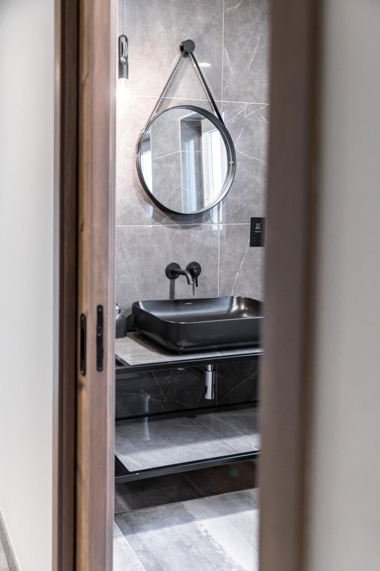 Stylish 2br Flat By Arcobnb Apartment *