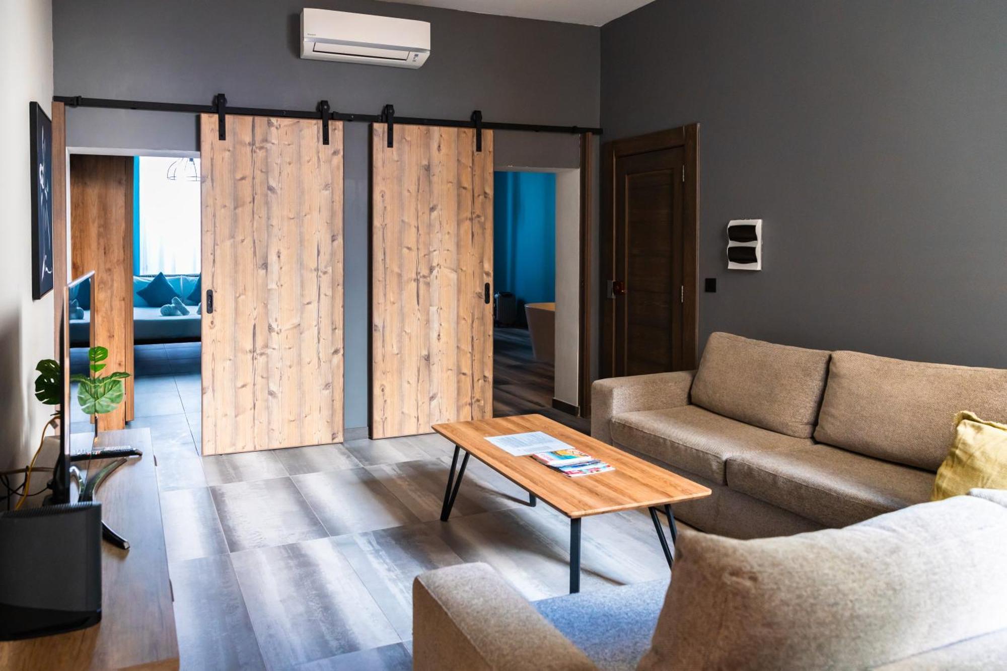 Stylish 2br Flat By Arcobnb