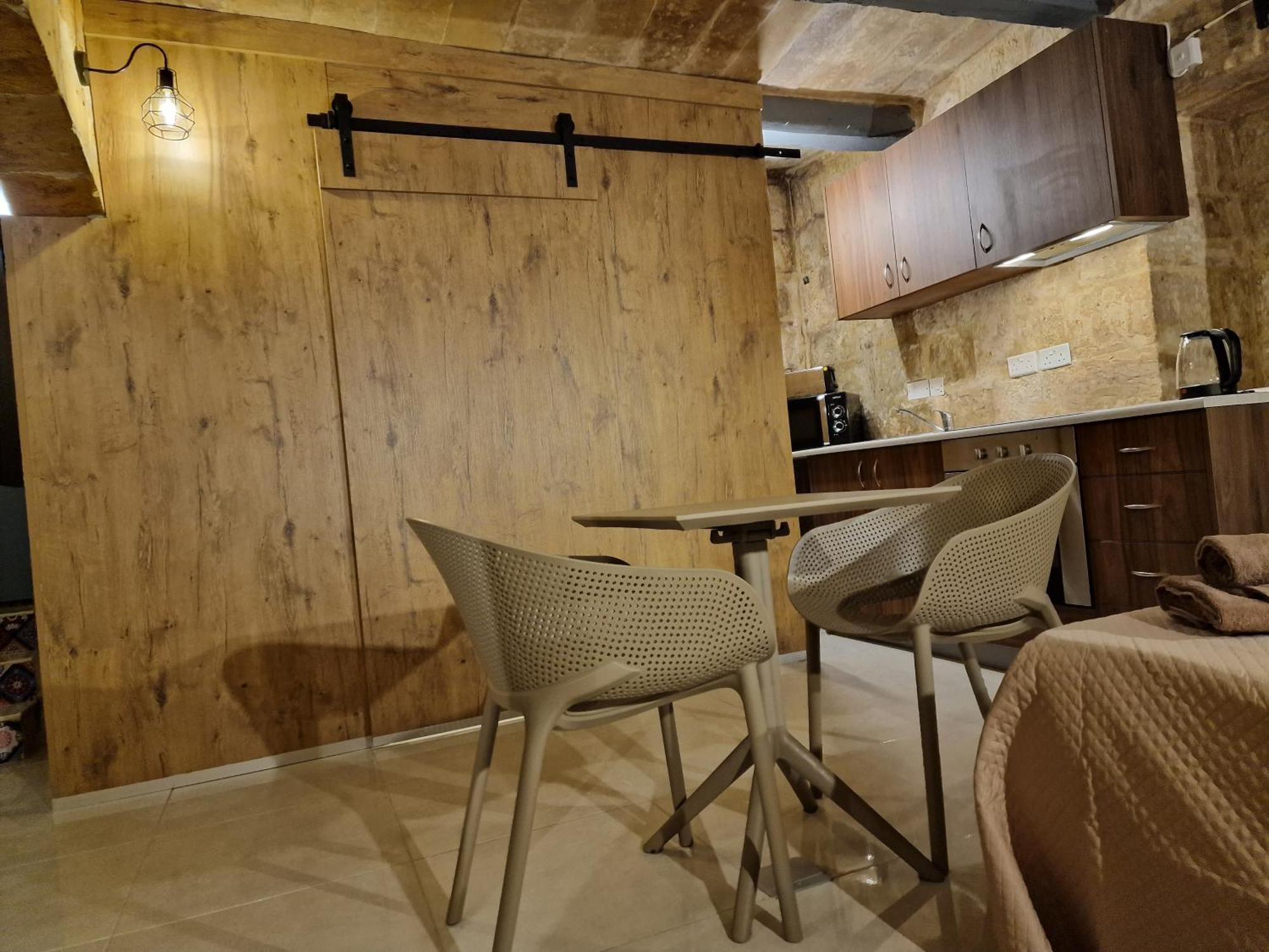 Renovated 16th Century House In Ferienhaus *