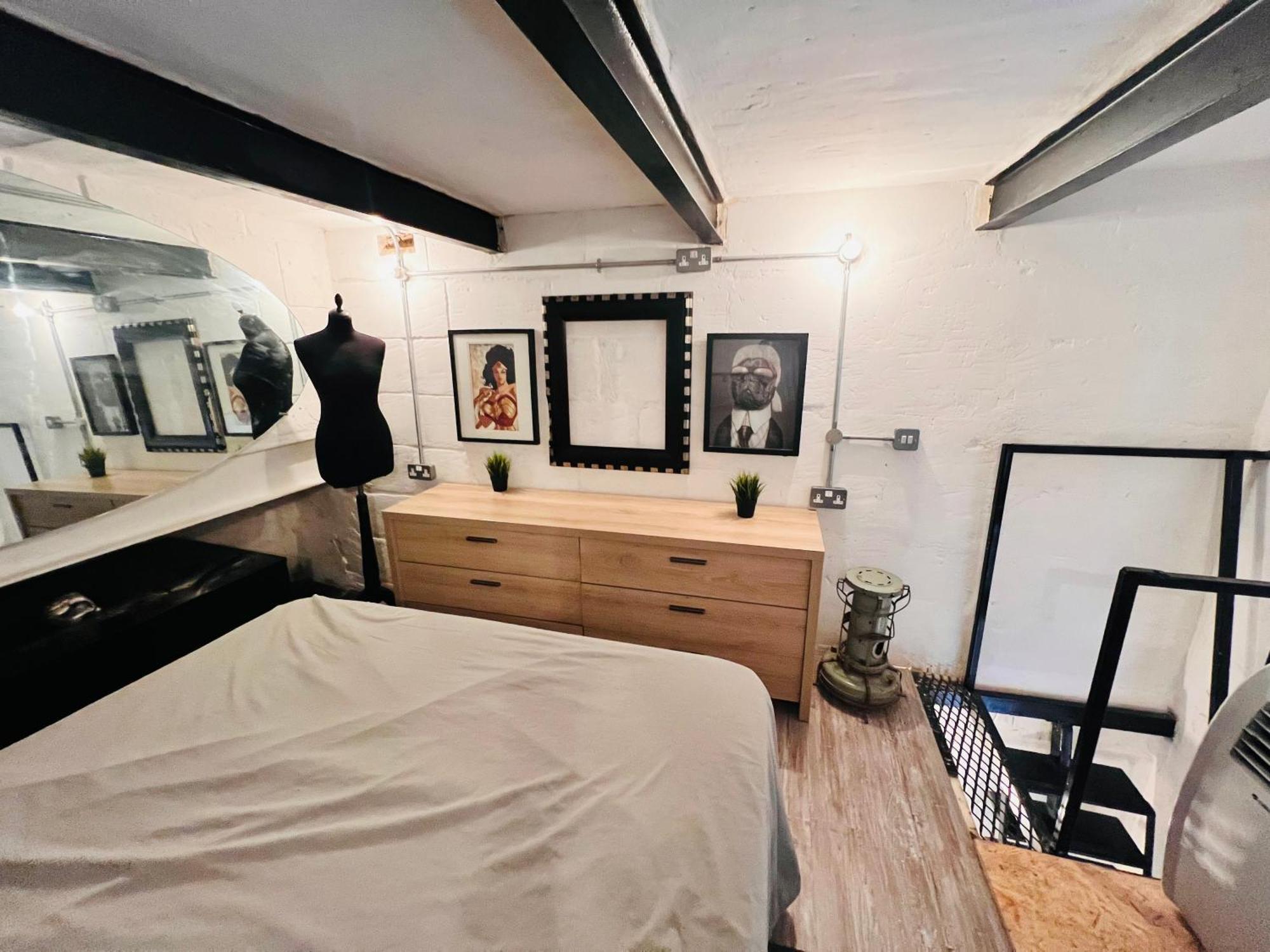 Charming Townhouse Prime Area