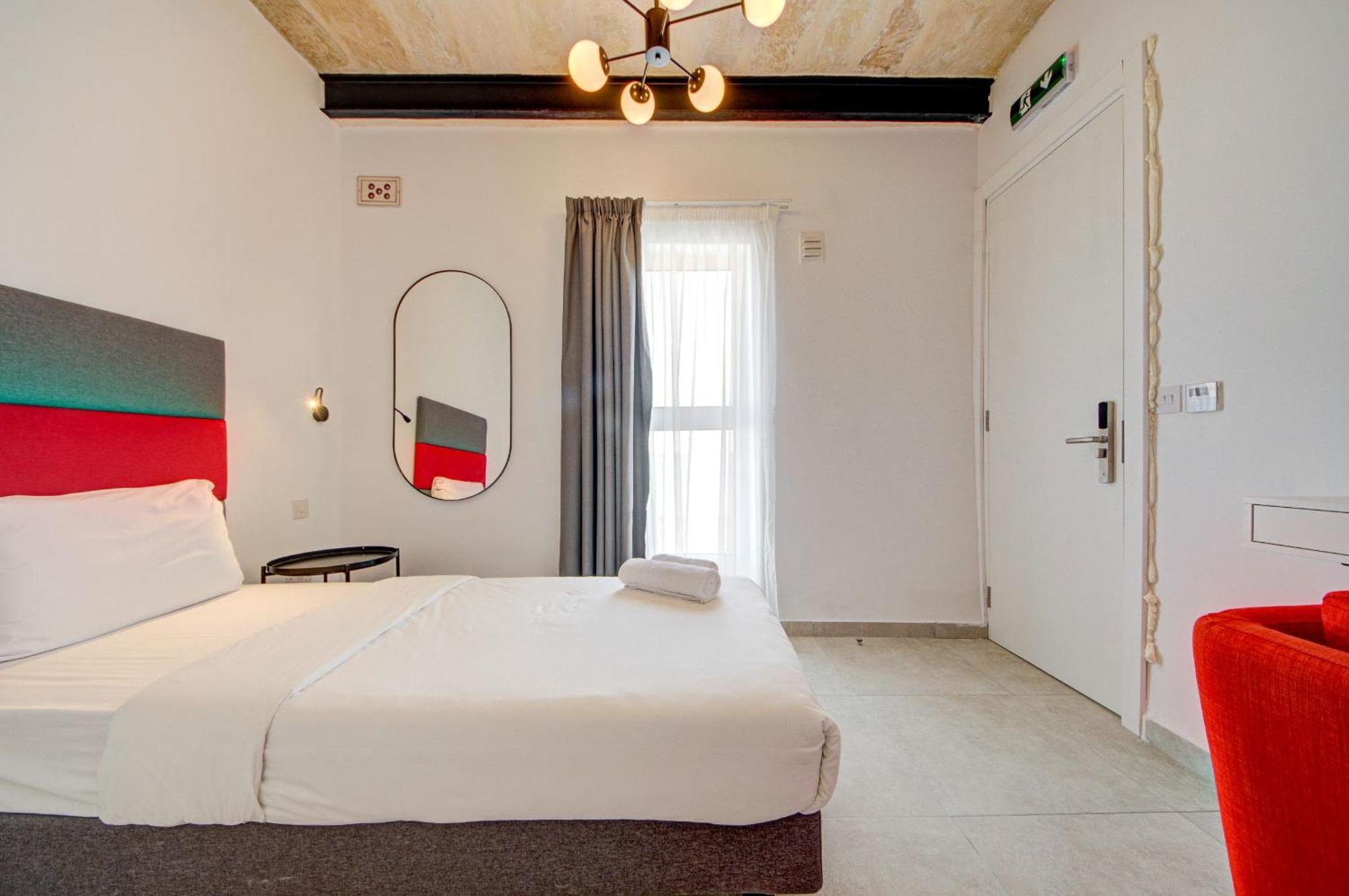Guest house Private With Bathroom In *